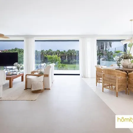 Homity Holidays - Playa Granada - Golf Villa *